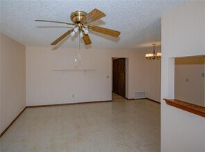 931 SW 63rd St in Oklahoma City, OK - Building Photo - Building Photo