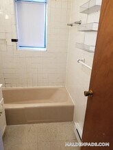 21 Myrtle St, Unit 5 in Malden, MA - Building Photo - Building Photo