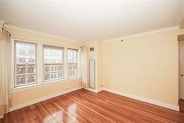 534 Beacon St, Unit 603 in Boston, MA - Building Photo - Building Photo