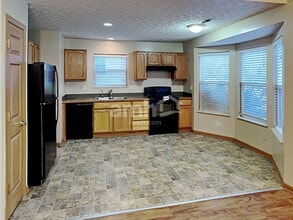 2127 Staghorn Way in Grove City, OH - Building Photo - Building Photo