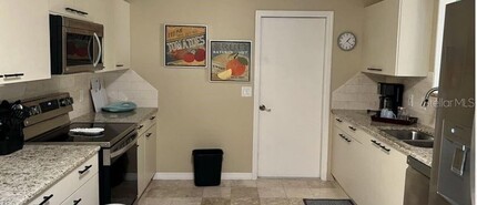 329 Juarez Way, Unit 2101 in the Villages, FL - Building Photo - Building Photo
