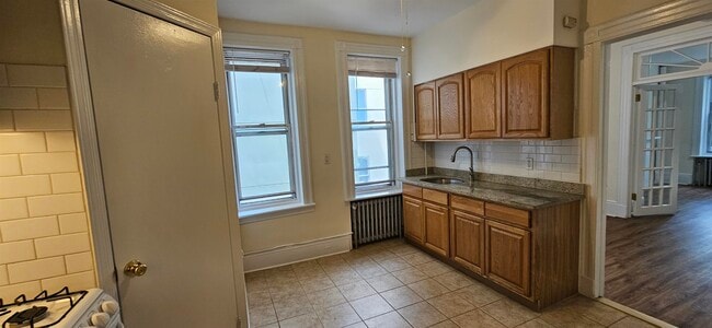 327 Jackson St in Hoboken, NJ - Foto de edificio - Building Photo
