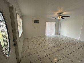 6200 NW 16th St in Sunrise, FL - Building Photo - Building Photo