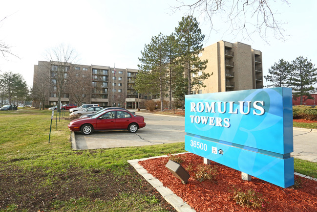 Romulus Tower in Romulus, MI - Building Photo - Building Photo