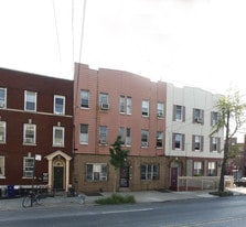 19 Bushwick Ave in Brooklyn, NY - Building Photo
