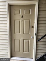 5 Summit Ct in Evesham, NJ - Building Photo