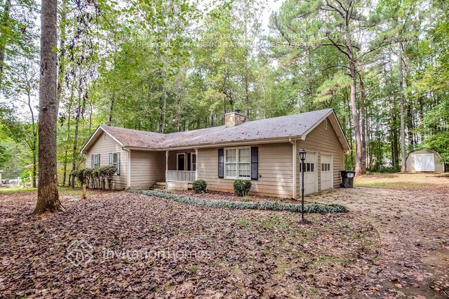 155 Pilgrim Way in Newnan, GA - Foto de edificio - Building Photo