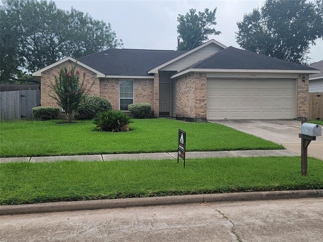 property at 17303 Box Canyon Ln