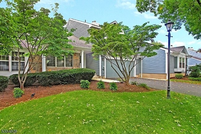 3 Knollcrest Rd in Bedminster, NJ - Building Photo - Building Photo
