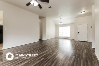 824 Matthew Ln in Royse City, TX - Foto de edificio - Building Photo