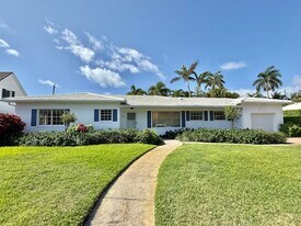 206 Russlyn Dr in West Palm Beach, FL - Building Photo