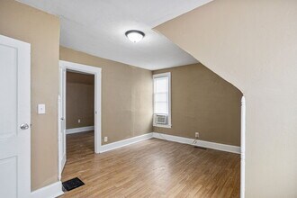 744 Diamond Ave in South Bend, IN - Building Photo - Building Photo