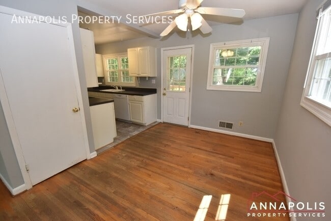 747 Warren Dr in Annapolis, MD - Building Photo - Building Photo