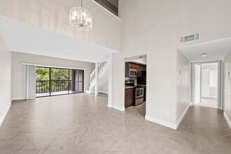 2273 NW 22nd Ave, Unit 13-105 in Stuart, FL - Foto de edificio - Building Photo