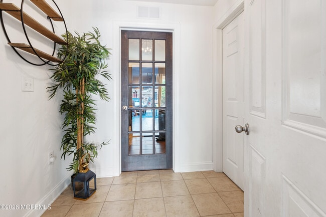 207 Yale Blvd in Shrewsbury, NJ - Building Photo - Building Photo