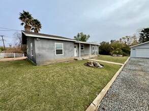 27300 Peach St in Perris, CA - Building Photo - Building Photo