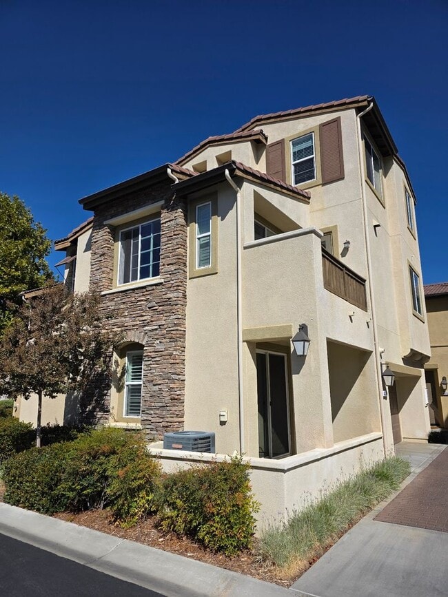 44134 Calle Ciuita in Temecula, CA - Building Photo - Building Photo