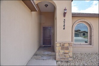 3744 Loma Adriana in El Paso, TX - Building Photo - Building Photo