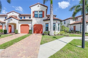 15145 Palmer Lake Cir in Naples, FL - Building Photo
