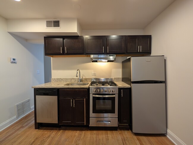4036 N Ashland Ave, Unit GDN