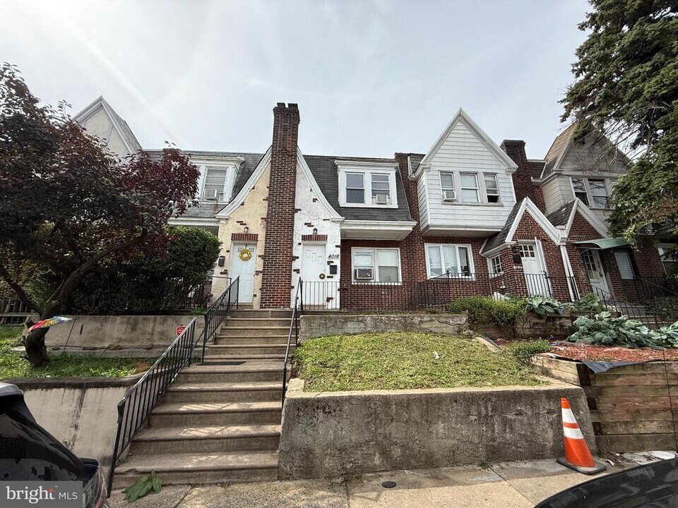 4018 Chippendale Ave in Philadelphia, PA - Building Photo