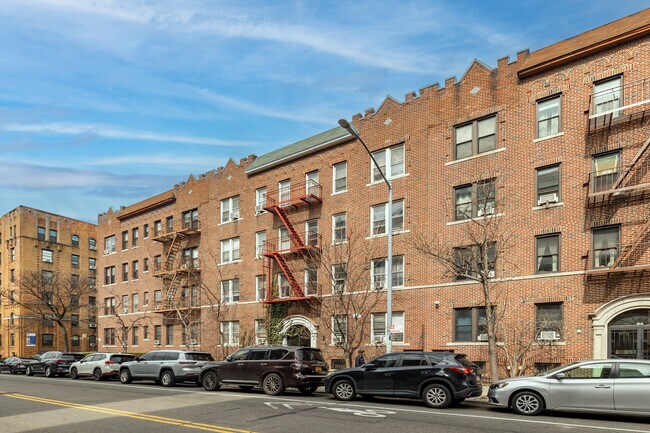 41-07 47th Ave in Sunnyside, NY - Building Photo - Building Photo