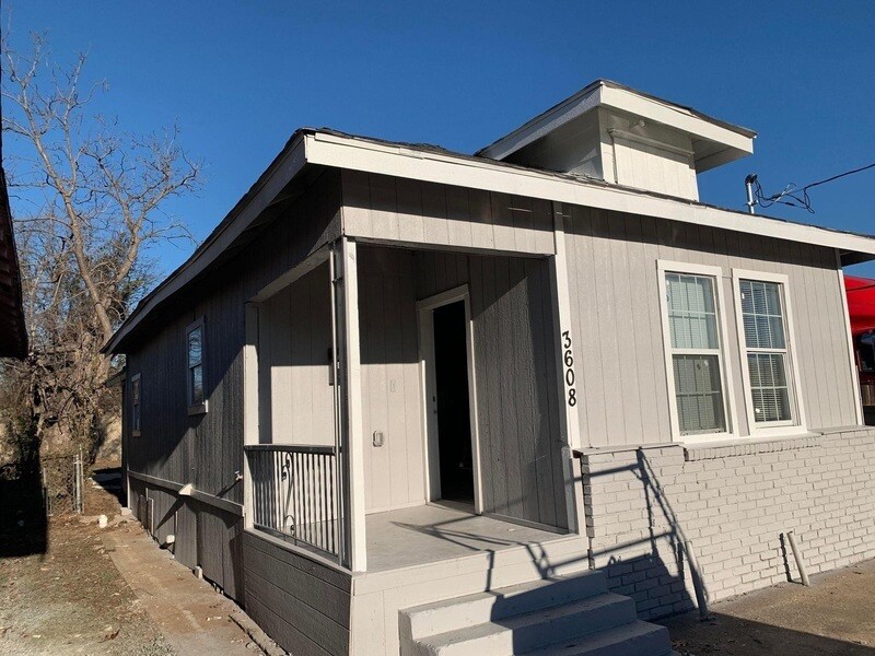 3608 Holmes St in Dallas, TX - Building Photo