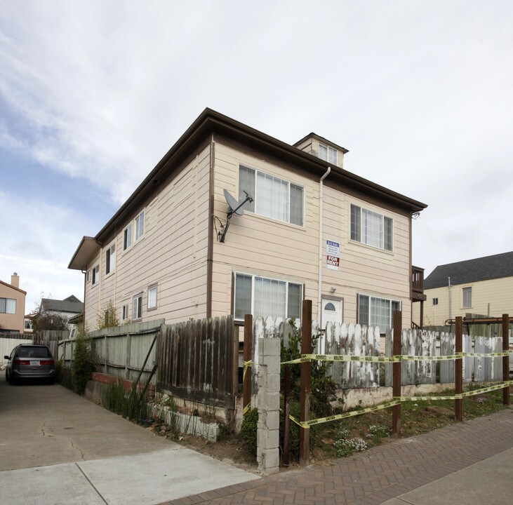 435 C St in Daly City, CA - Building Photo