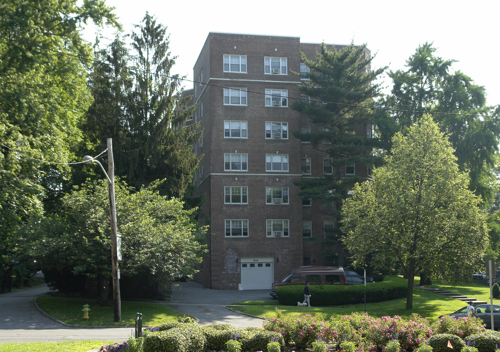 The Dorchester in White Plains, NY - Building Photo