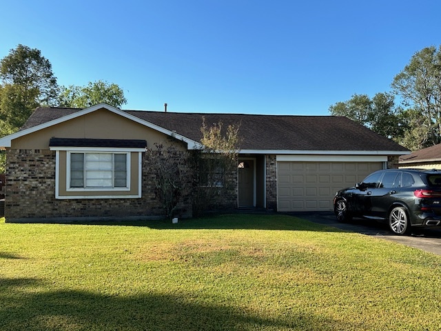 128 Dallas St in Angleton, TX - Foto de edificio