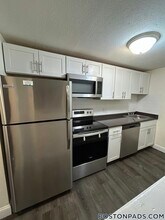 122 Dustin St, Unit 5 in Boston, MA - Building Photo - Building Photo