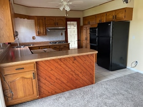 3824 15th Street B in Moline, IL - Building Photo - Building Photo