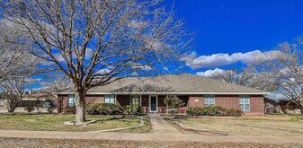 2514 Marlboro St in Lubbock, TX - Building Photo