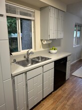 23621 79th Ave W in Edmonds, WA - Building Photo - Building Photo