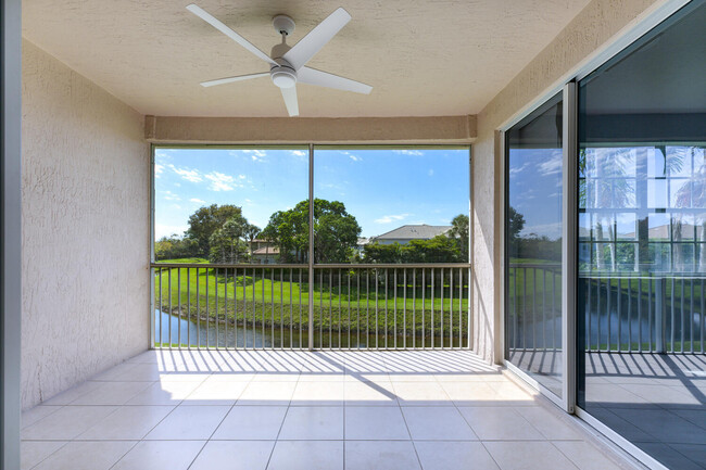 6576 Villa Sonrisa Dr-Unit -1222 in Boca Raton, FL - Building Photo - Building Photo