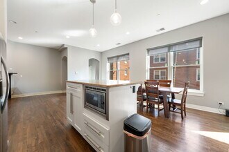 140 Ridge Ave in Evanston, IL - Building Photo - Building Photo