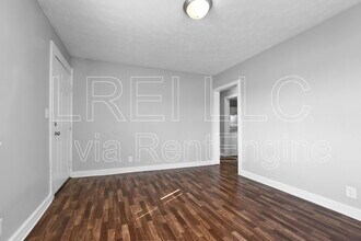 3509 Manslick Rd in Louisville, KY - Building Photo - Building Photo