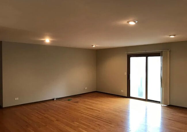 1500 Kenyon Dr in Naperville, IL - Building Photo - Building Photo