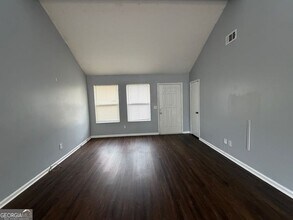 804 Emerald Forest Cir SW in Lawrenceville, GA - Building Photo - Building Photo