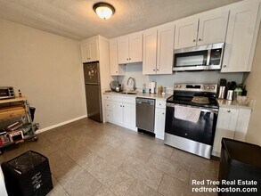 97 Spring St, Unit C5 in Boston, MA - Foto de edificio - Building Photo