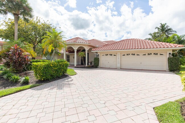 684 Cypress Green Cir in Wellington, FL - Building Photo - Building Photo