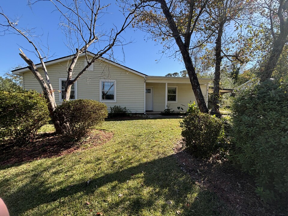 2714 Cranbrook Dr in Hephzibah, GA - Building Photo