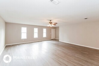 2932 Olson Ln N in Jacksonville, FL - Building Photo - Building Photo