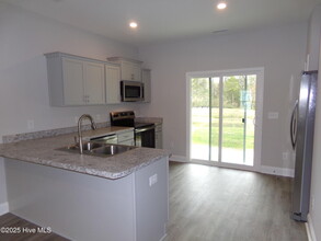 199 Loren Rd in Hubert, NC - Building Photo - Building Photo