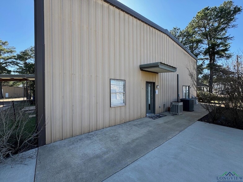 268 Joy Ln, Unit 4 in Hallsville, TX - Building Photo