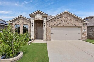 10601 Summer Pl Ln in Fort Worth, TX - Building Photo