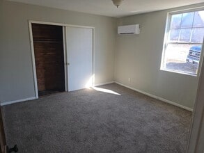 2847 Renns Lake Ct in Jefferson City, MO - Building Photo - Building Photo