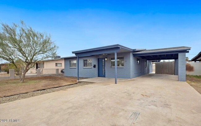 property at 2068 E Howe Ave