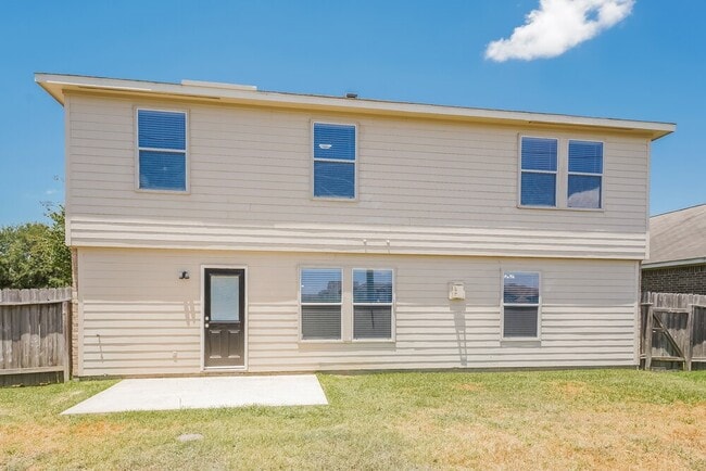 property at 419 Sunwood Glen Ln