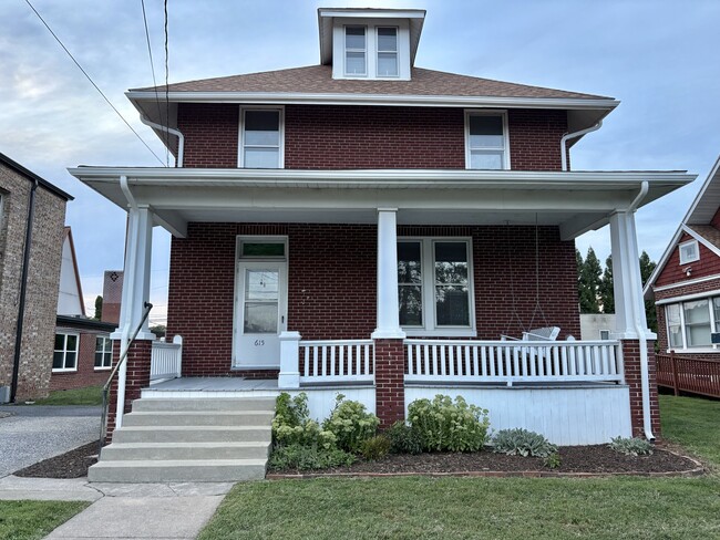 property at 615 16th St